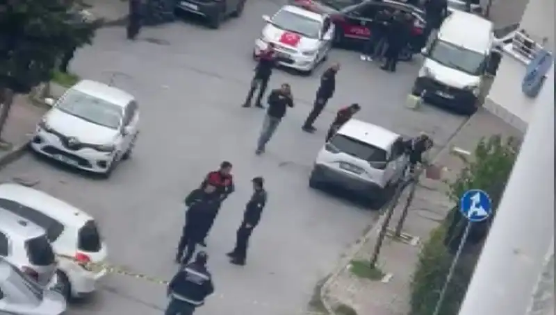 Yolda Yürürken Kurşun Yağmuruna Tutulan Adamın Şok Edici Hikayesi