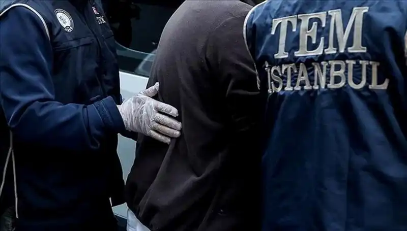 İstanbul'da Belediye Operasyonunda 35 Gözaltı: Eski Başkan Genç de Var