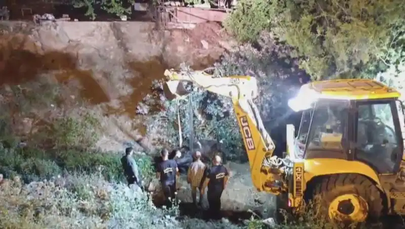 Hatay'da Büyüleyici Bir Kurtarma Operasyonu: İnek Kurtarıldı!