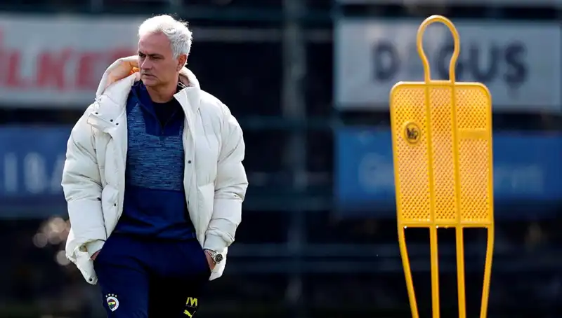 Mourinho’nun Bir Numarası: Futbolun Geleceği İçin Yeni Bir Strateji mi?