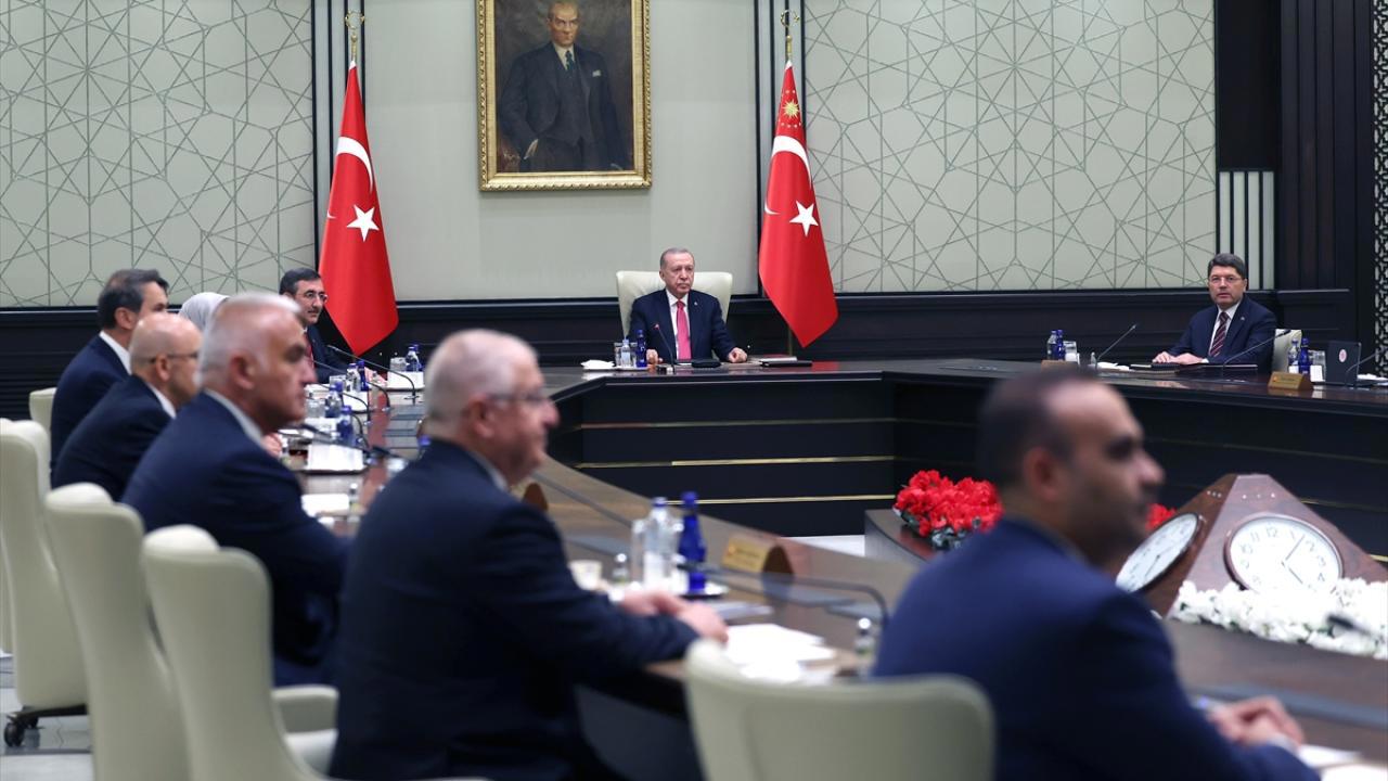 Kabine Toplandı: Suriye ve Asgari Ücret Gündemi Masada