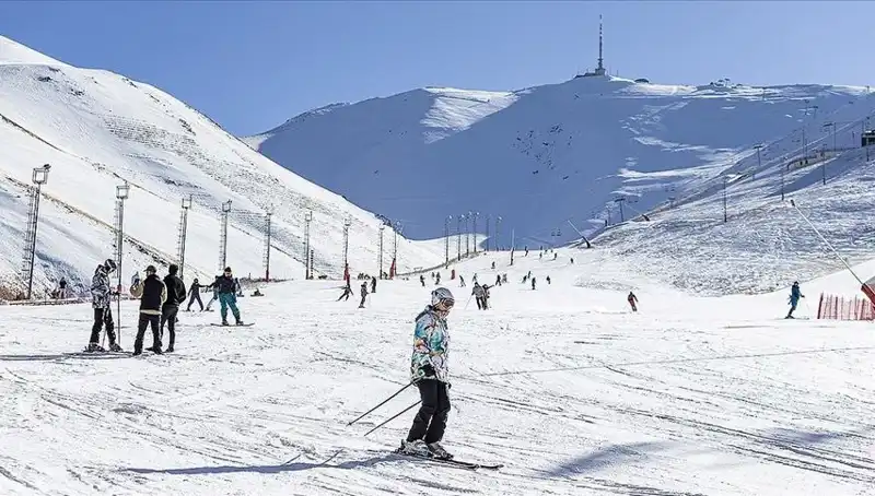 Palandöken’de Kayak Tutkunlarını Büyüleyecek Kar Kalınlıkları