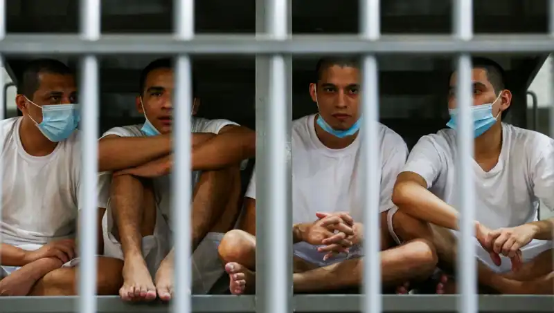 El Salvador'dan Venezuela'ya Siyasi Tutuklu Teklifi: Çatışmaların Seyri Değişiyor mu?