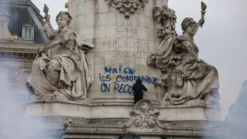 Paris Belediyesi Grafiticilere Savaş Açtı: Sokak Sanatı Kriz Mi Yaşıyor?