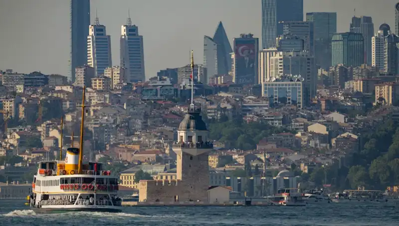 İstanbul'a Hafta Sonu Yazı Getiren Sıcak Hava Dalgası İle Tanışın