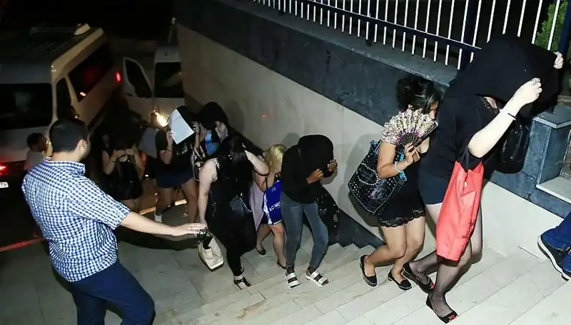 Düzce'de Fuhuş Operasyonu: 5 Zanlıyla Suç Ağı Çökerildi