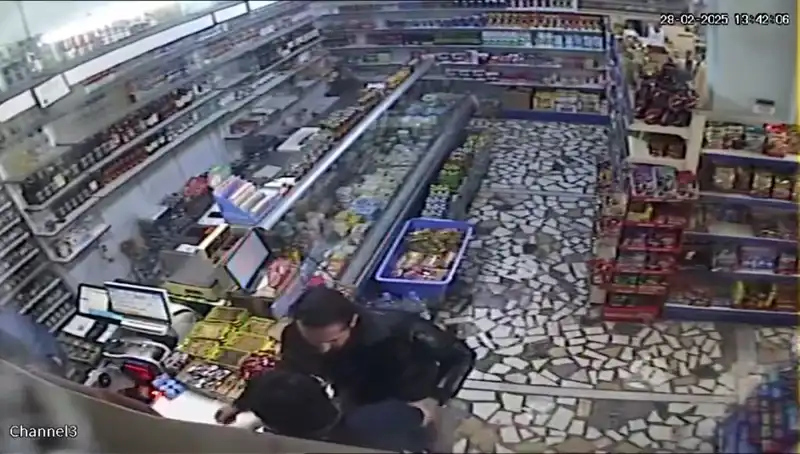 Cezaevi Firarisinin Marketteki Dehşet Anları: Bıçak ve Mermer İle Kaos