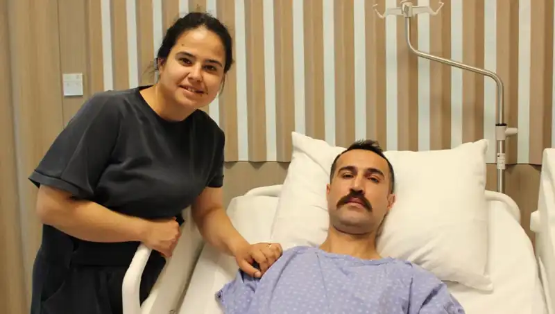 32 Yaşında Kalın Bağırsak Kanseri Teşhisi: Mide Kanaması Sandığı