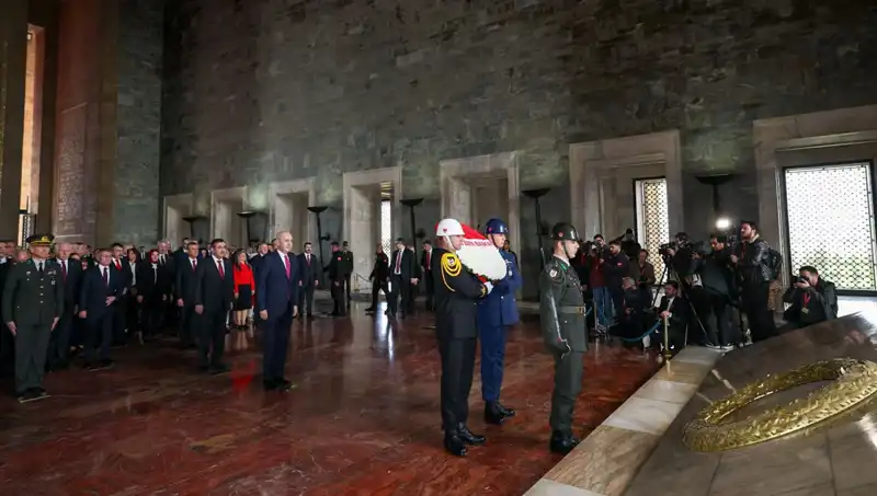 Devlet Erkanının Anıtkabir Ziyareti: Tarihi Bir Anlam Taşıyor