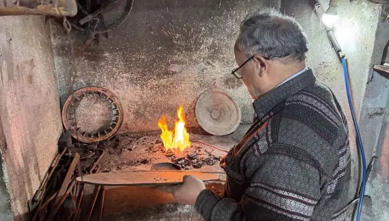 Baba Mesleğini 20 Metrekarelik Dükkanında Yaşatan Girişimci