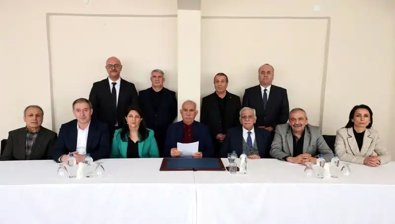 PKK'nın Fesih İlanı Sonrası Türkiye'de Yeni Dönem: Neler Olacak?
