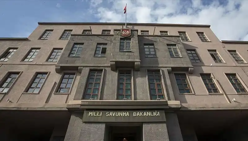 Yunan Askerlerinin Hakaretine TSK'dan Sert Tepki: Askeri Disiplini Çiğnemezsiniz!