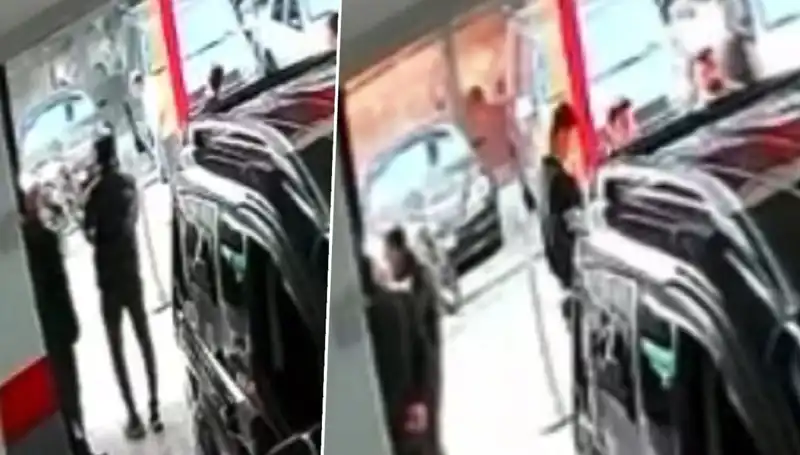 İstanbul'da Galeriye Yapılan El Yapımı Patlayıcı Saldırısı Şok Etti!
