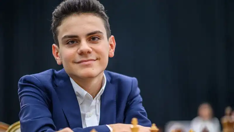 16 Yaşındaki Genç Sporcu, Dünya Şampiyonunu Yenen İlk Türk Oldu!