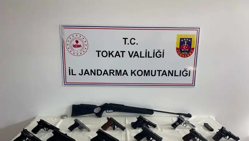 Tokat'ta Kaçak Silah Operasyonu: İki Şüpheli Yakalandı