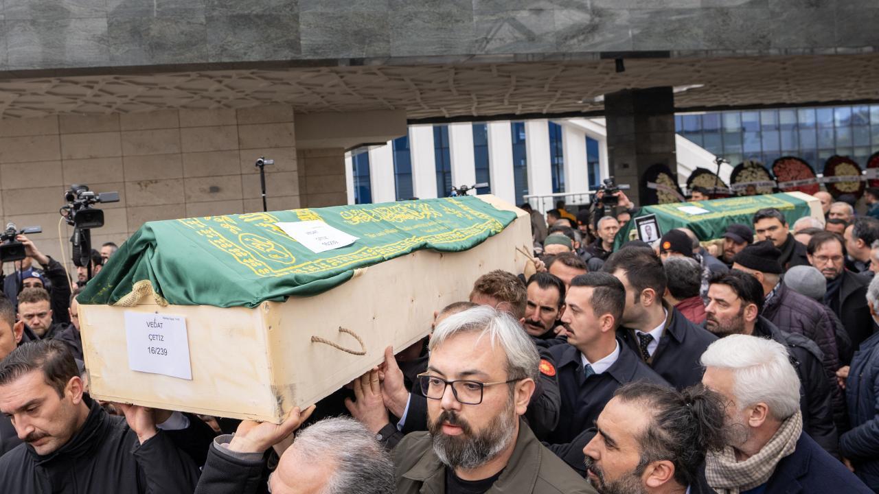 Bolu'da Hayatını Kaybedenler Son Yolculuklarına Uğurlandı