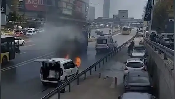 Yangın Kontrol Altına Alındı: TOMA ile Yanan Araca Müdahale