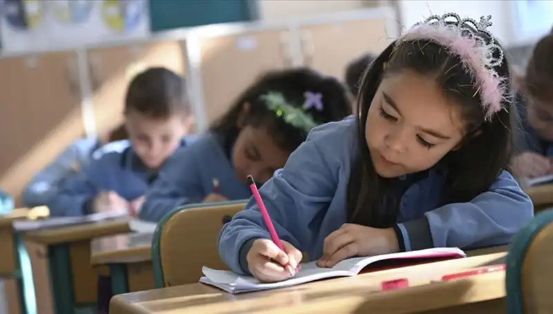 Okullar Ara Tatil Sonrası Ne Zaman Açılacak? MEB Takvimi