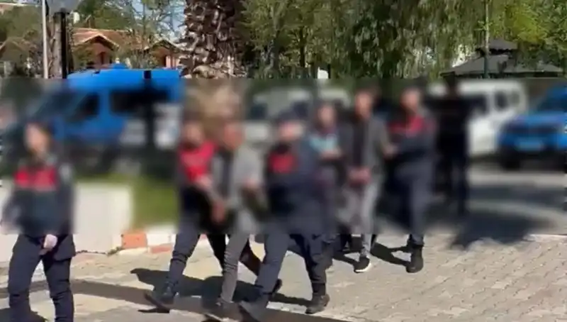 Aydın'da Şok Olay: Gaspa Uğrayan Adamı Benzinle Yakma Tehdidi!