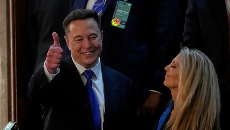 Elon Musk, Ukrayna'nın Seçim Sürecine Müdahil Olmak İstiyor!