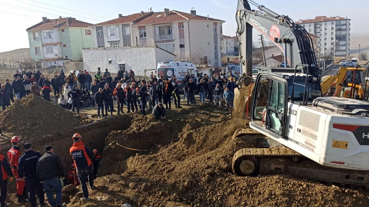 Ankara'da inşaat göçtü: 2 işçi öldü