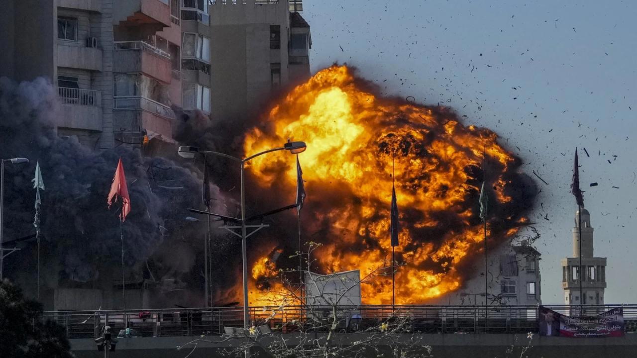 İsrail'in Sivillere Yönelik Hava Saldırısı